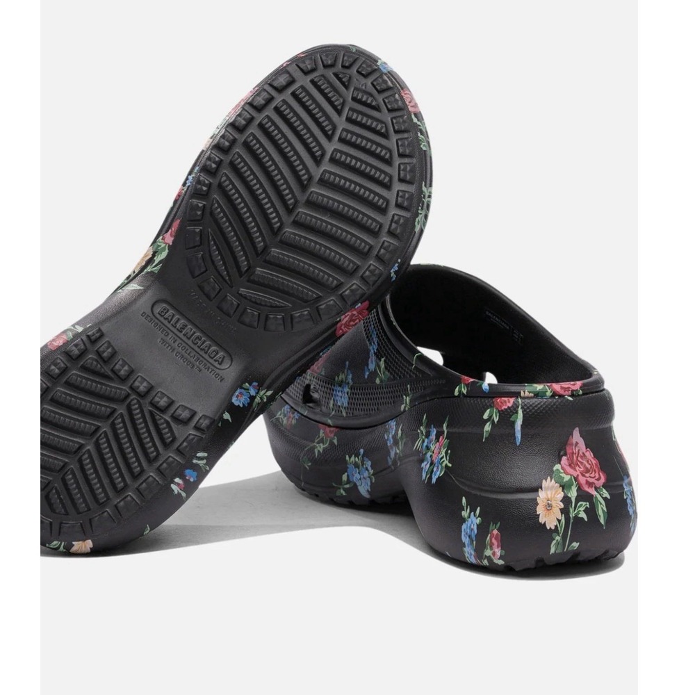 Balenciaga x Crocs Size 42 Pool Slides Waterproof Sandals Floral Falling Black